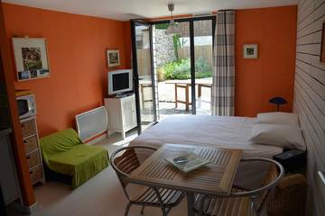 Gîte pour 2 personnes, avec jardin et terrasse dans Dahouët