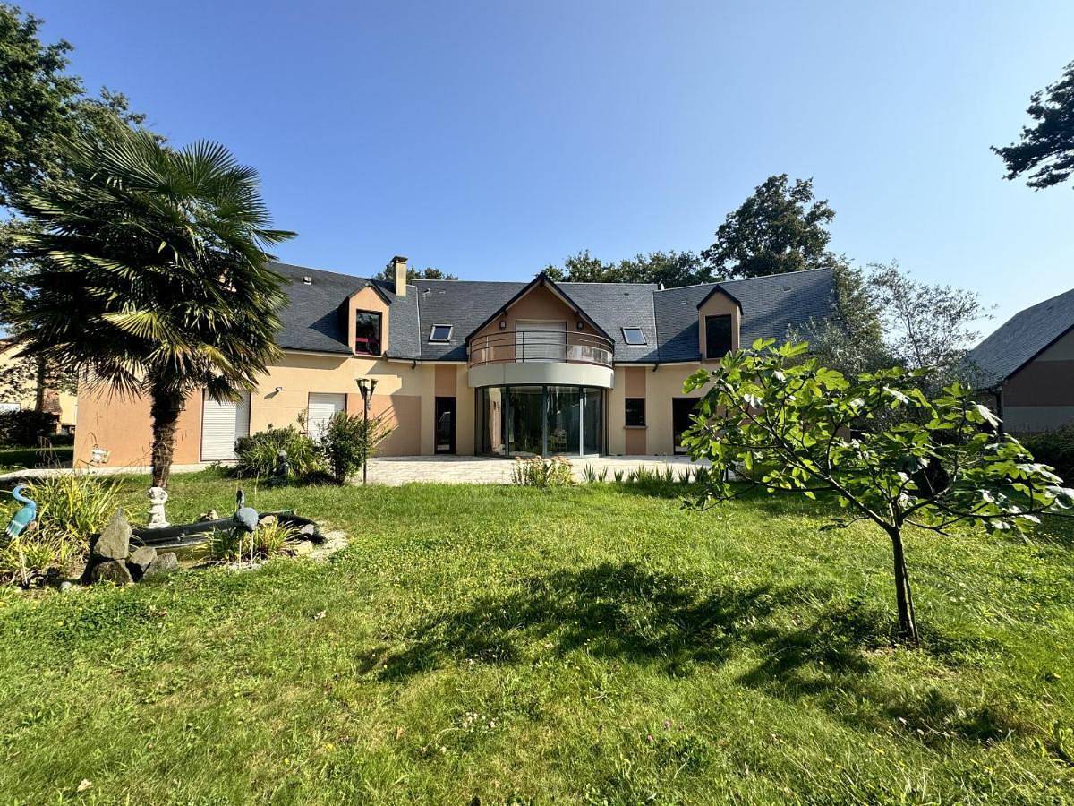 Villa in Arnage, Sarthe