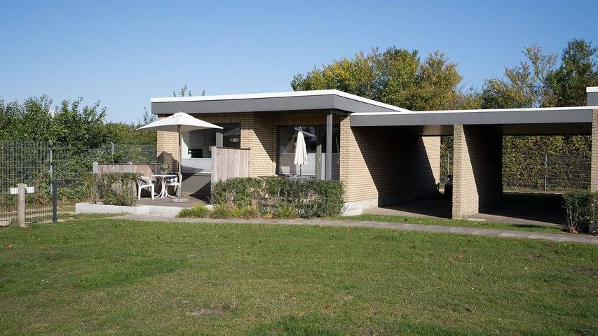 Ferienhaus für 2 Personen, mit Garten und Terrasse, kinderfreundlich in Lensterstrand