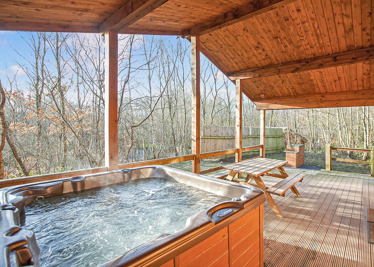 Badger Log Cabin 6 (Pet) in Alton Towers, Staffordshire