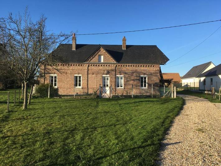 Gîte pour 6 personnes, avec jardin dans Saint-Ouen-du-Tilleul