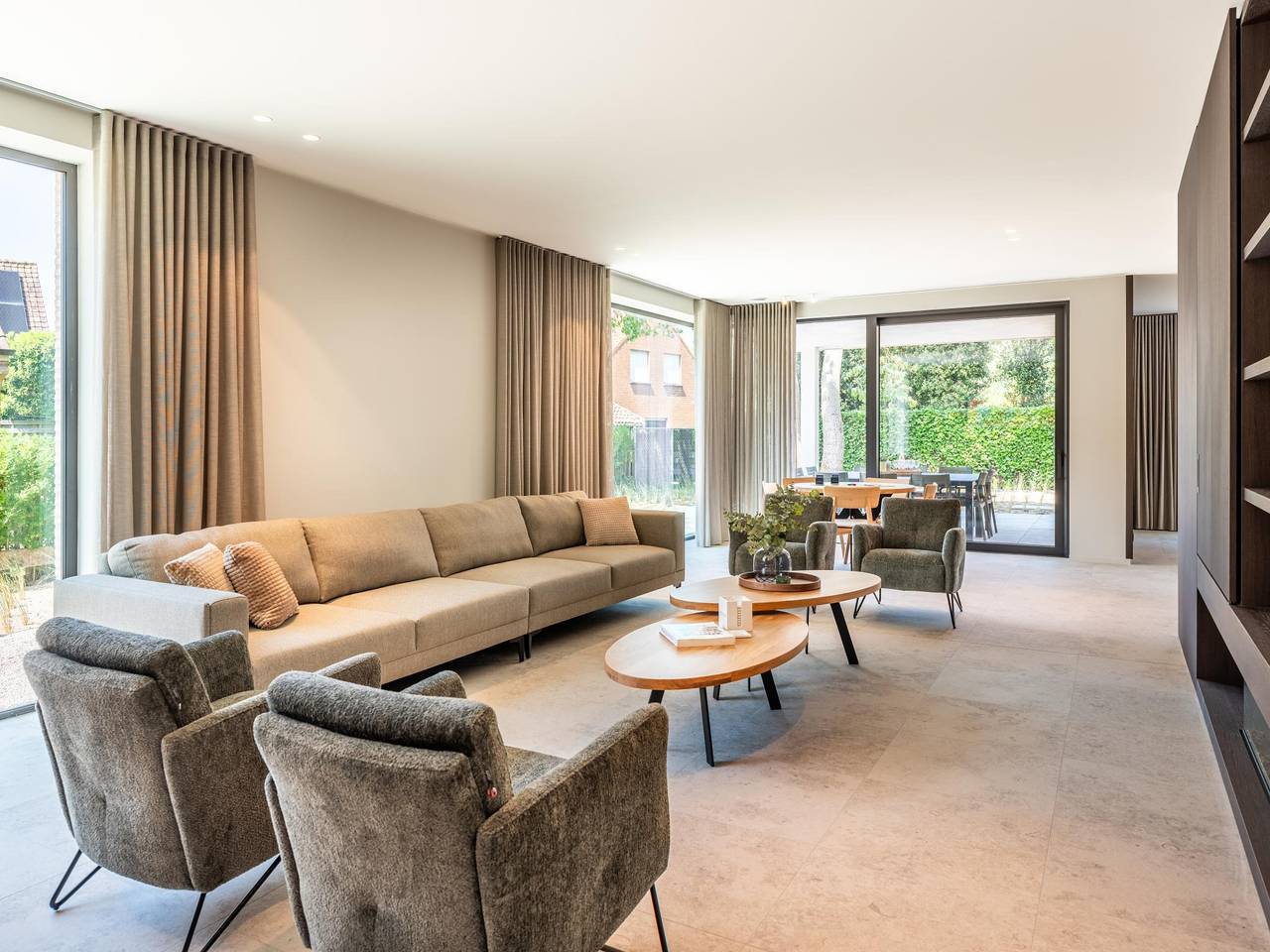 Luxury villa with quiet location near the sea
 in Koksijde-Bad, Koksijde
