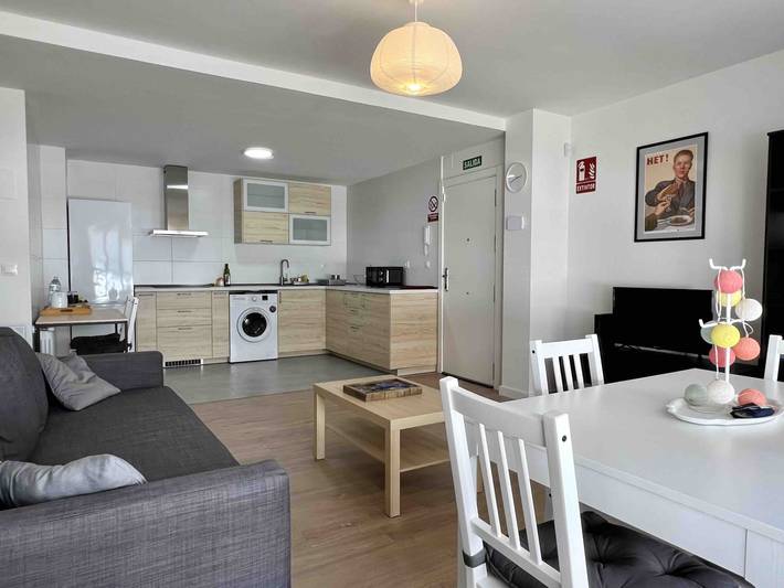 Apartamento para 4 personas, con Jardín y Piscina en Hoznayo