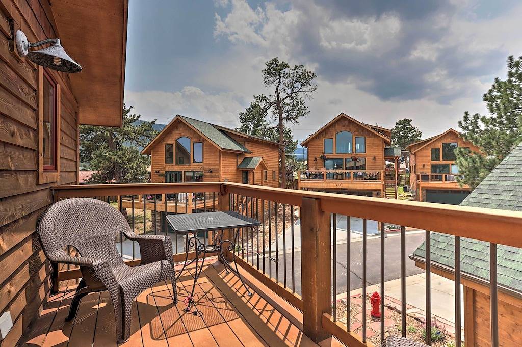Estes Park Home mit Deck & Grill - Schritte von Dt! in Estes Park, Larimer County