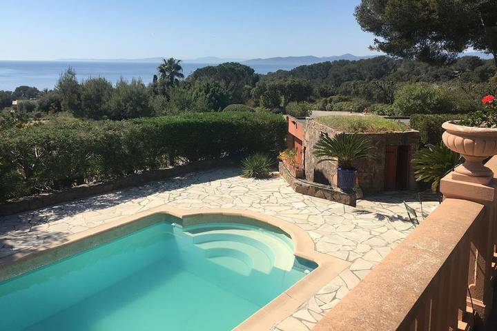 Villa für 6 Personen, mit Pool und Garten in Saint-Raphaël