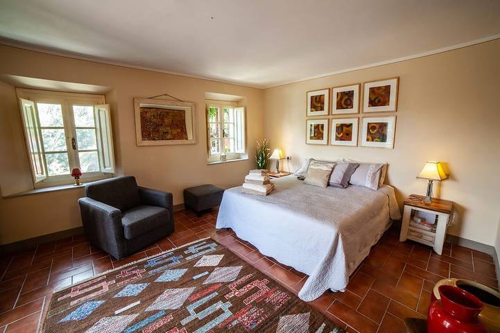 Villa Alventura con piscina privata, a 5 km da Barga, 3 camere con bagno interno in Barga, Parco Regionale delle Alpi Apuane