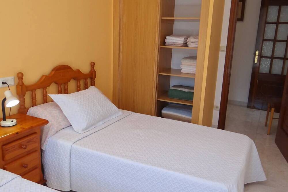Entire apartment, Ignacio A Apartment next to beach in Lariño in Carnota, Rías Baixas