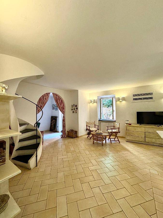 Gîte pour 4 personnes, avec terrasse et jardin dans Paraggi - 4