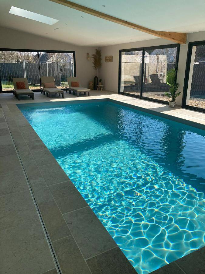 Domaine du lion rouge Piscine et Spa in Coucy-le-Château-Auffrique, Aisne