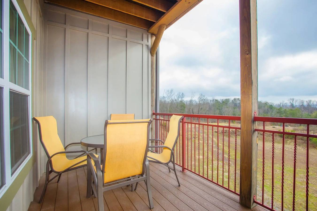 Vacation Rental for 4 Guests in Pigeon Forge, Sevier County