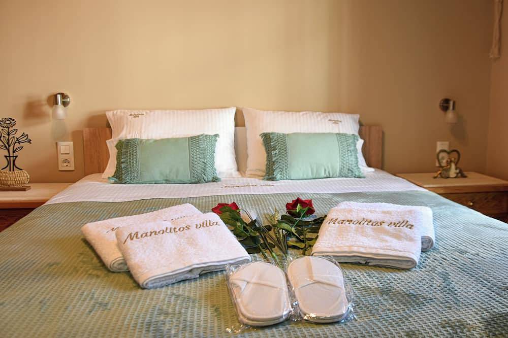 Manolitos villa resort and spa with jacuzzi and private parking in Episkopi, Iraklio-Heraklion und Umgebung