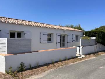 Gîte pour 4 personnes, avec jardin dans Plage De La Bosse L Epine