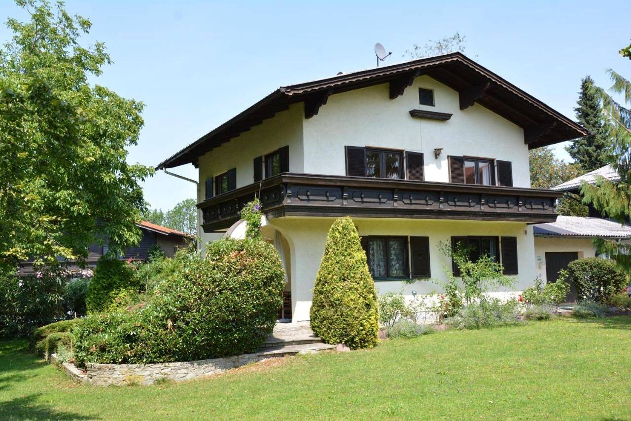Holiday Home in Eugendorf, Bezirk Salzburg-Umgebung