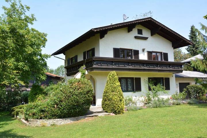 Ferienhaus für 4 Personen, mit Ausblick und Garten