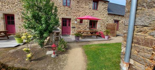 Gîte pour 6 personnes, avec terrasse et jardin à Saint-Méloir-des-Ondes