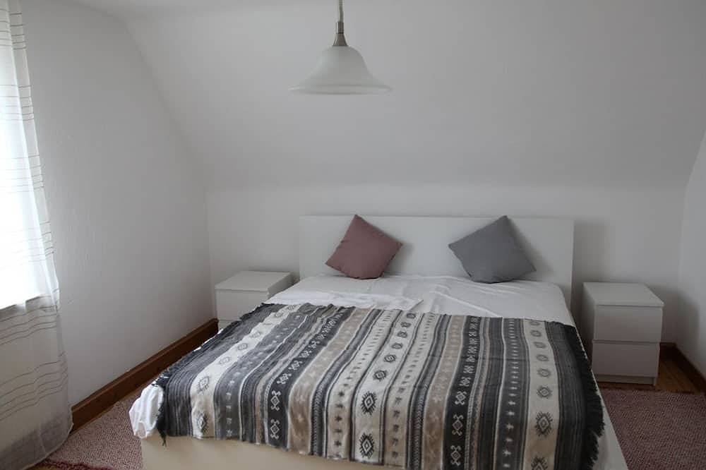 Ganze Wohnung, Ferienwohnung Unnerm Keeshawwe in Gossersweiler-Stein, Trifelsland
