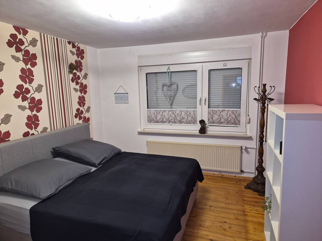 Ganze Wohnung, Schöne 3-Zimmer-Wohnung mit Balkon und Bergblick in Holenberg, Landkreis Holzminden