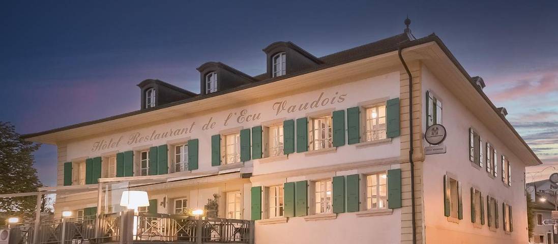 Hôtel pour 3 personnes, avec vue sur le lac et terrasse à Begnins