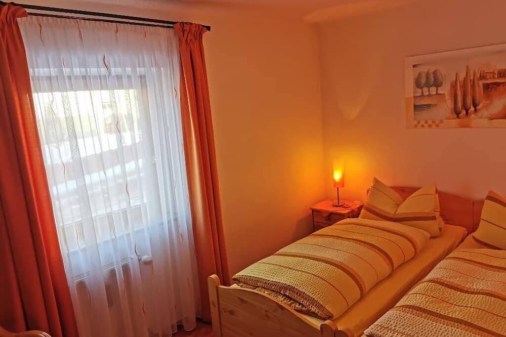 Ganze Wohnung, 50qm große 2-Zimmer Ferienwohnung für bis zu 4 Personen in Haidmühle, Ostbayern