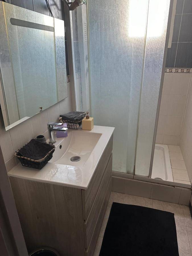 Gîte pour 7 personnes, avec vue sur le lac et vue à Creil - 4