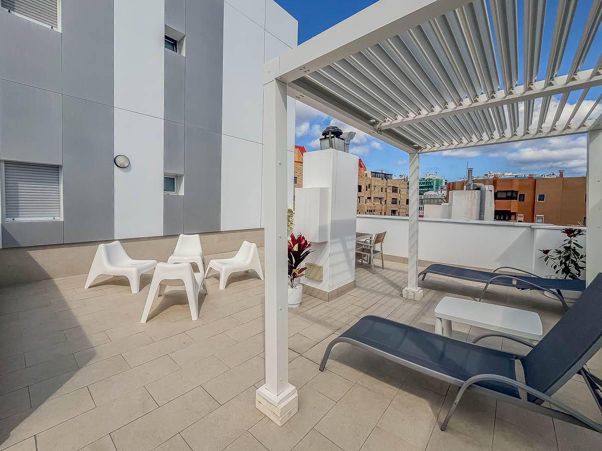 Ganze Wohnung, Ferienwohnung für 4 Personen mit Terrasse in Las Palmas de Gran Canaria Zentrum, Las Palmas