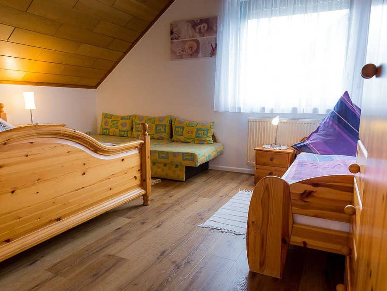 Ganze Ferienwohnung, Haus Ohnemus Fam. Späth - Ferienwohnung 120 qm, 3 Schlafräume, max. 7 Personen in Europa-Park, Rust