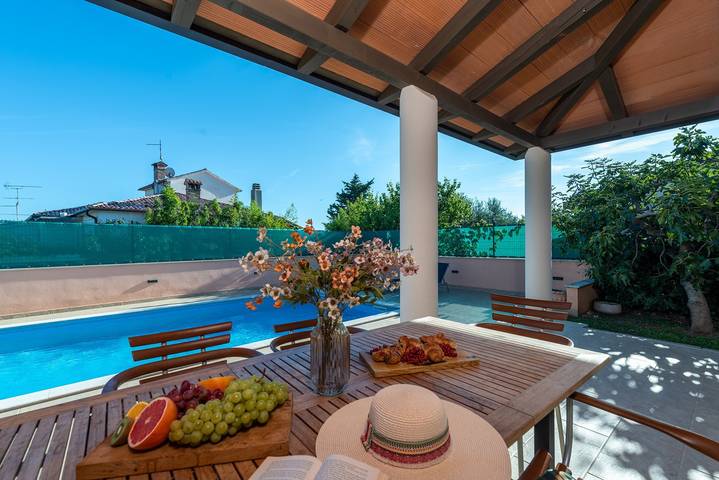 Villa für 7 Personen, mit Garten und Pool, mit Haustier in Umag und Umgebung - 4