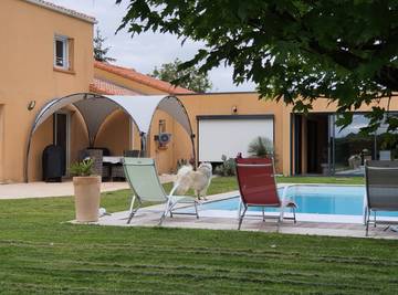 Chambre d’hôte pour 2 personnes, avec jardin et piscine dans les Pays de la Loire