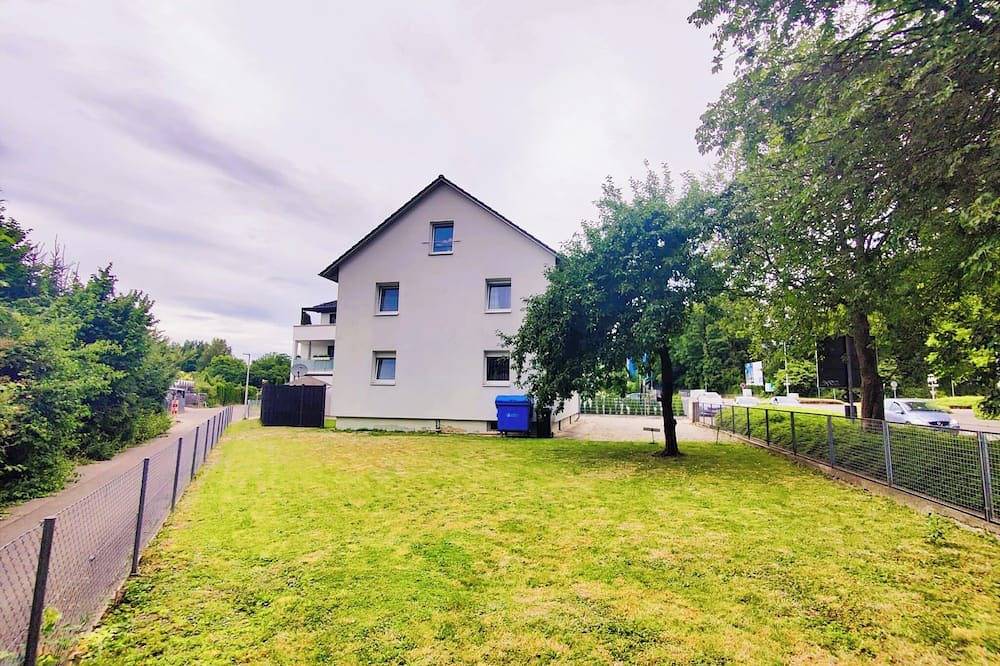 Ganze Wohnung, Gemütliche Zimmer in netter Wg in Laupheim, nahe dem Zentrum in Laupheim, Landkreis Biberach