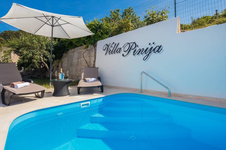 Villa pour 6 personnes, avec jardin ainsi que piscine et terrasse dans Brac - 2