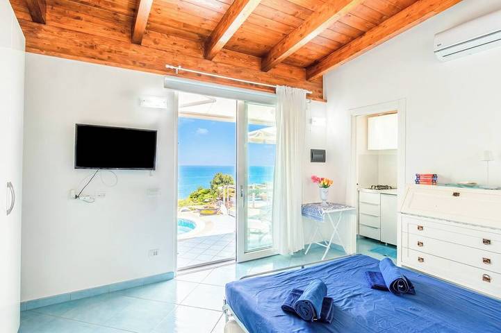 Appartement entier, Dependance Castiglione With Pool And View, Ischia, Italy in Casamicciola Terme, Ischia