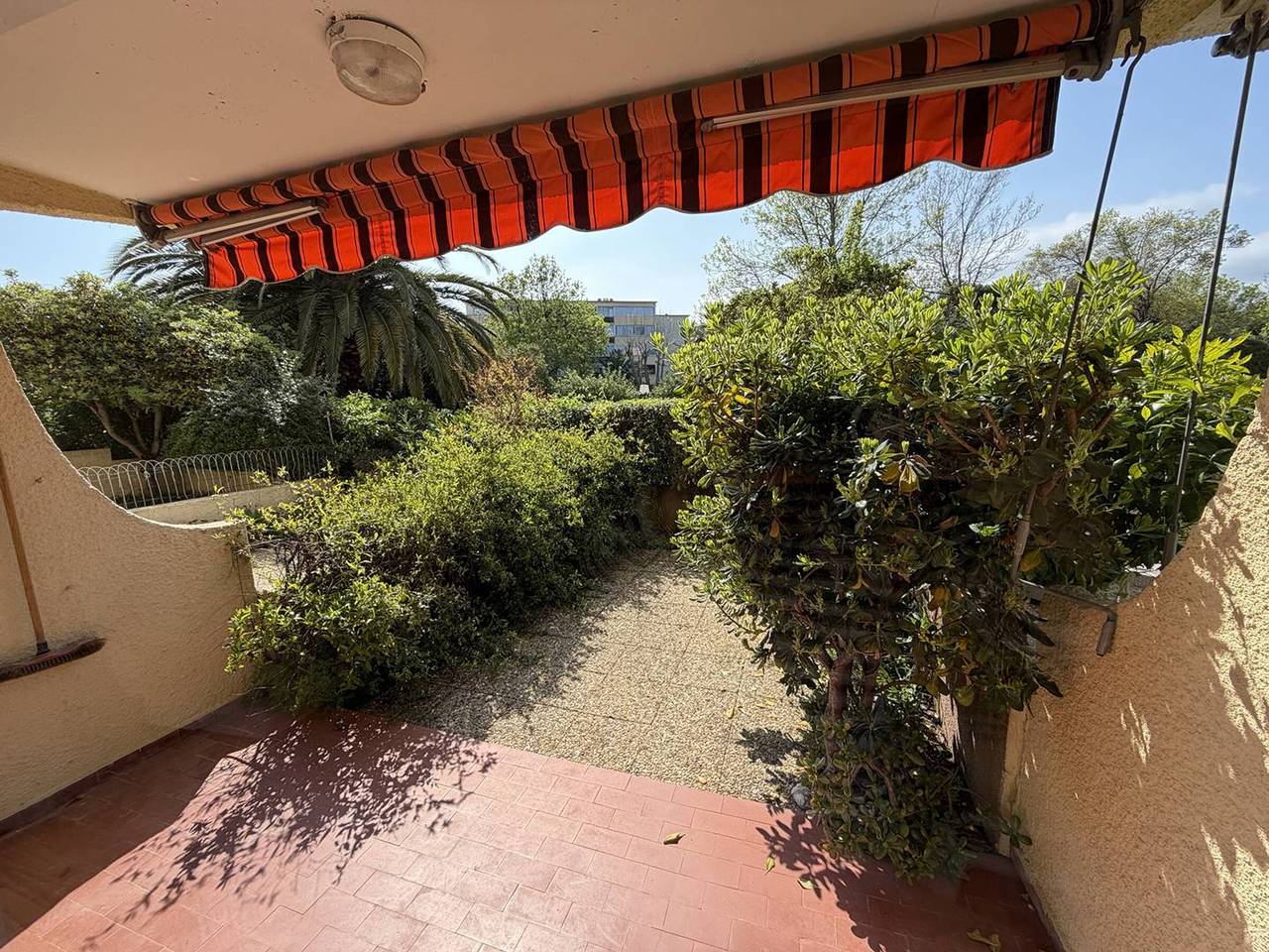 Ganze Wohnung, Erdgeschoss T2-Wohnung - Privatparkplatz, Terrasse, 4 Schlafplätze, Pool - 300 m zum Strand in La Côte Vermeille, Argelès-sur-Mer