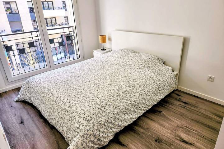 Apartamento entero, Apartamento de vacaciones para 4 personas con balcón in Saint-Ouen, Sena-Saint Denis
