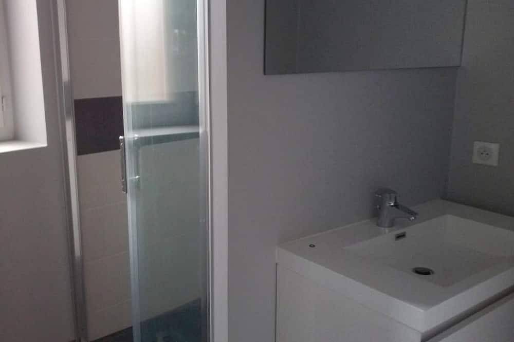 Apartamento entero, Spacious apartment in the heart of Saint-Nectaire in Saint-Nectaire (queso), Parque Natural Regional Volcans d'Auvergne