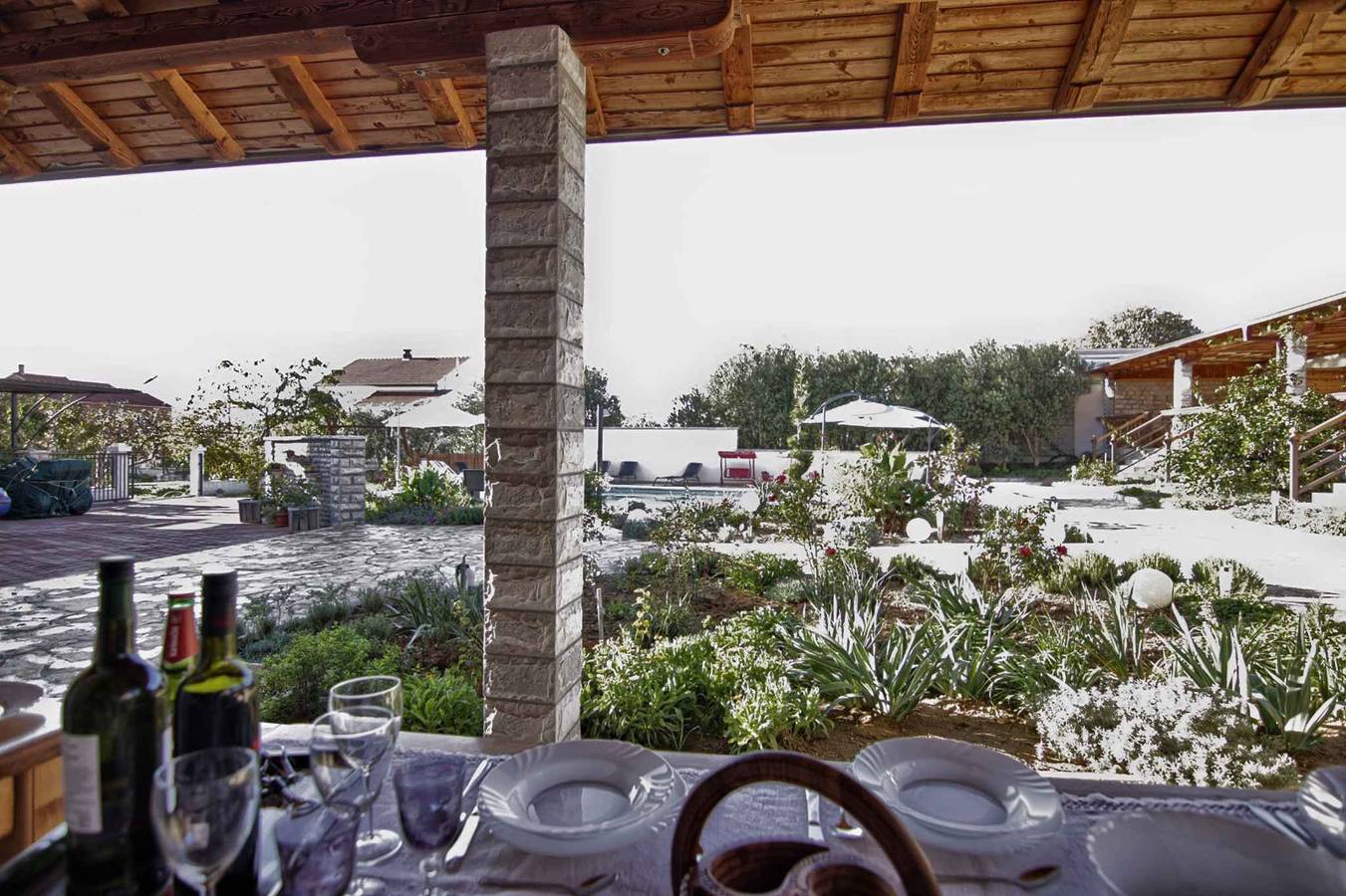 Vakantiehuis met airconditioning en zwembad  in Kakma, Zadar