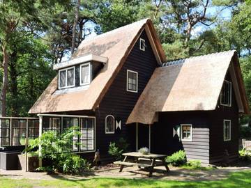 Ferienhaus für 8 Personen, mit Garten und Terrasse in den Niederlande