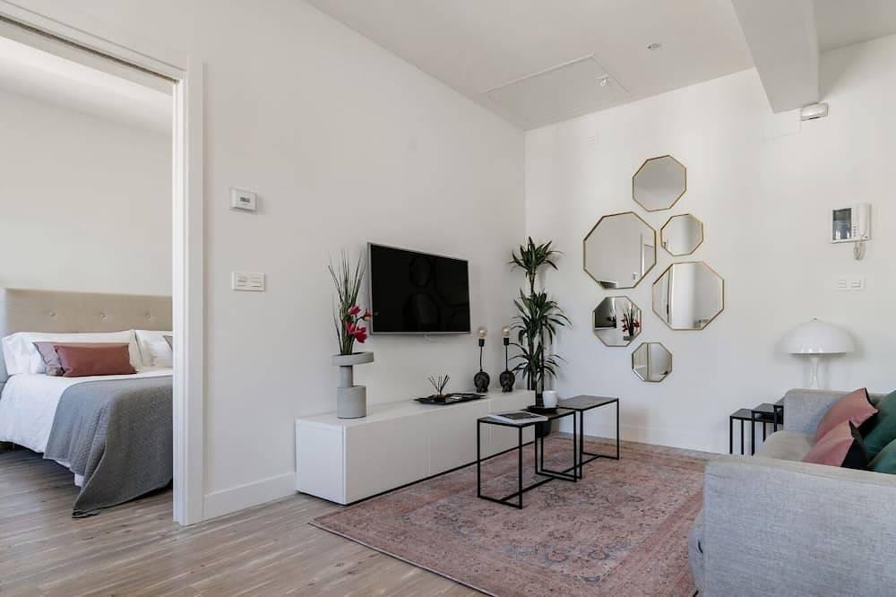 Ganze Wohnung, Eclectic apartament in the city center-By Mara Mar in Playa de la Concha, San Sebastian