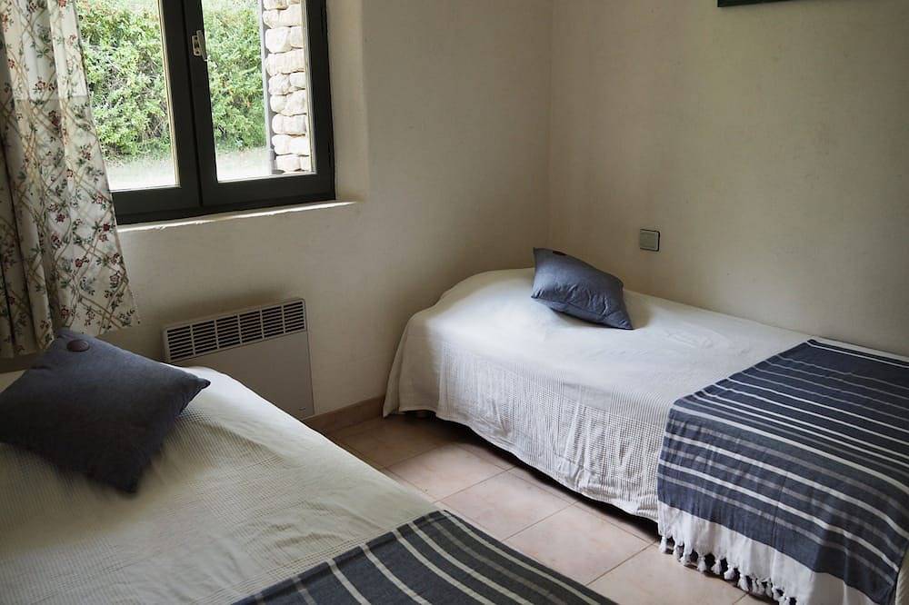 Charmantes Landhaus aus Stein-Klimaanlage. Gemeinschafts-Pool 2 Häuser 10x5 in Gordes, Regionaler Naturpark Luberon