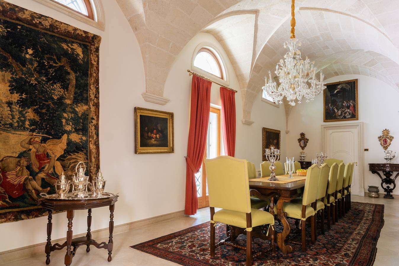 Villa 'Palazzo Paladini' in the City Center with Pool and Wi-Fi in Lecce, Lecce Province
