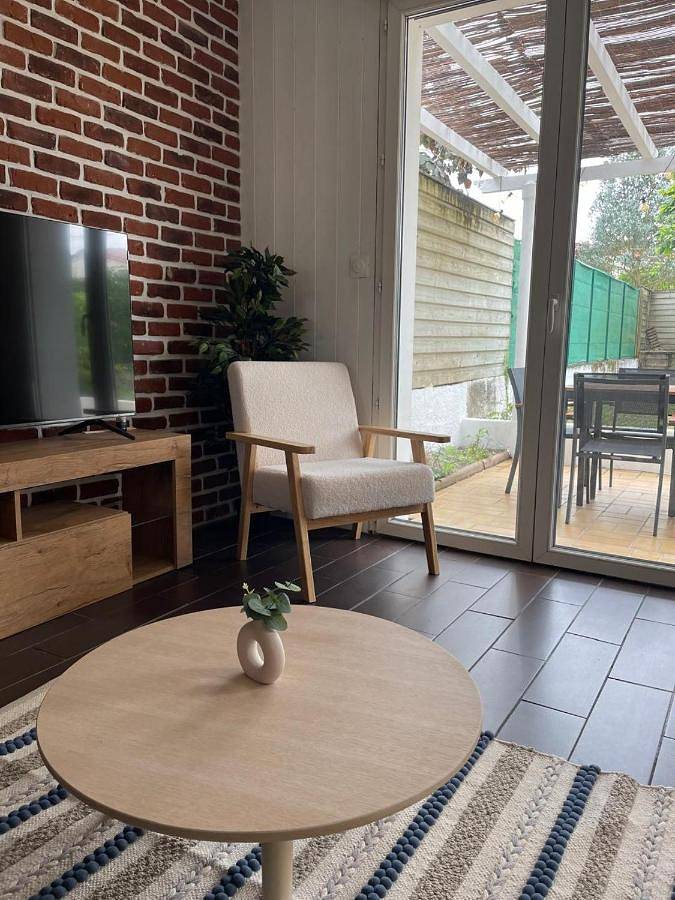 Gîte pour 6 personnes, avec terrasse et jardin, animaux acceptés à Talence - 2