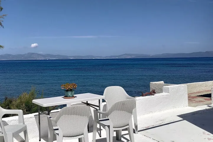 Cozy little home next to the Sea with a patio in Kos Stadt, Kos
