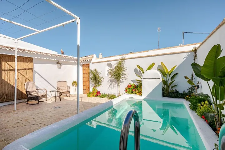 Casa de vacaciones para 8 personas, con terraza y piscina además de jardín y vistas, Se admiten mascotas - 1