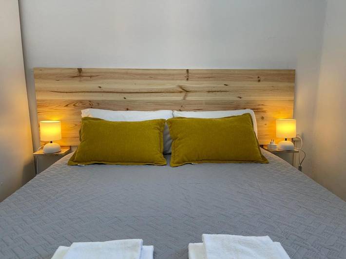 Gîte pour 8 personnes, avec terrasse à Tudela - 2