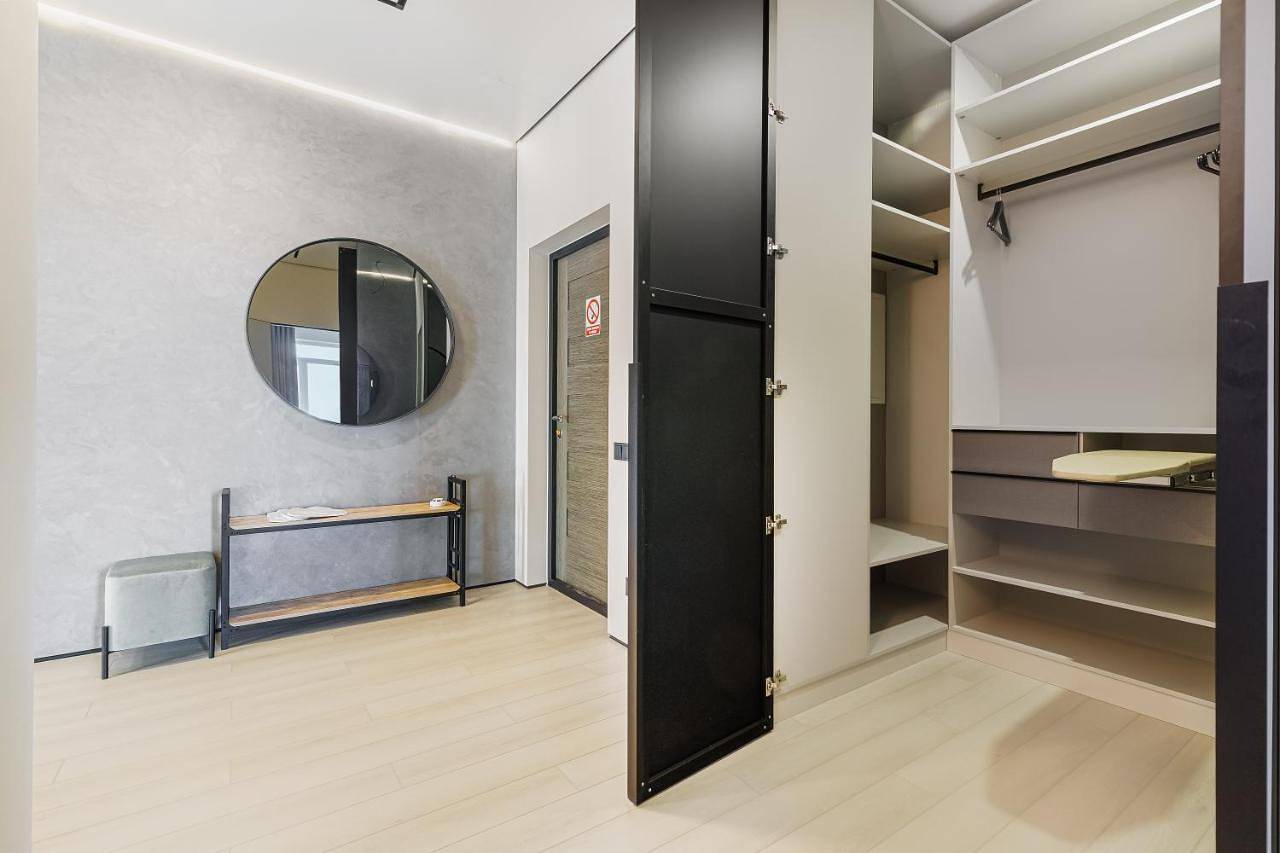 Apartamento entero, Three-Bedroom Apartment in Odesa, Óblast de Odesa