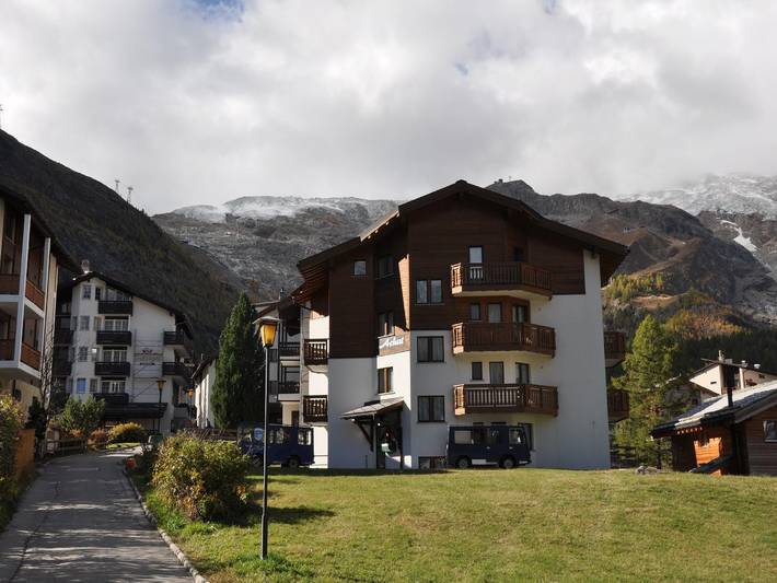 Gîte pour 4 personnes, avec balcon, adapté aux familles à Saas-Fee - 3