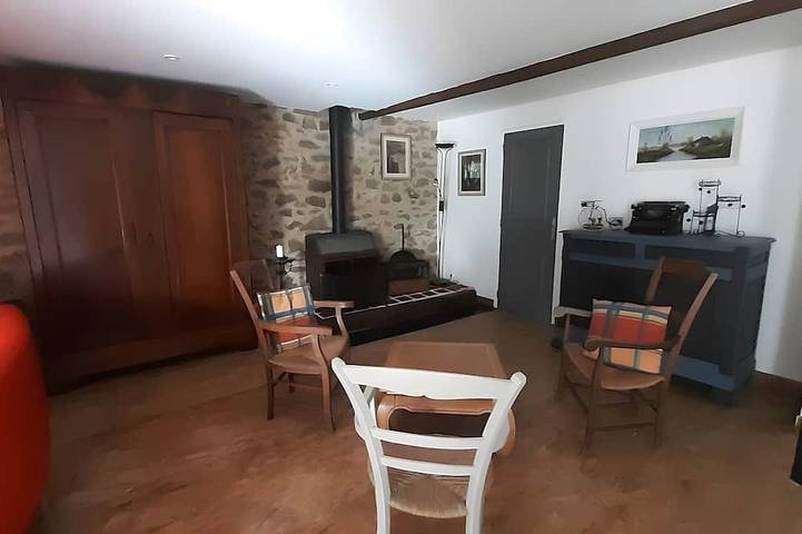 Location de vacances pour 2 personnes, avec Jardin à Saint-Pierre-de-Fursac