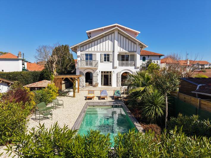 Villa voor 12 personen, met tuin en balkon in Arcachon