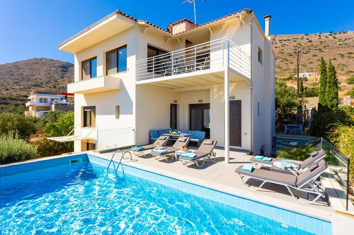 Location de vacances pour 12 personnes, avec jardin dans Elounda - 2