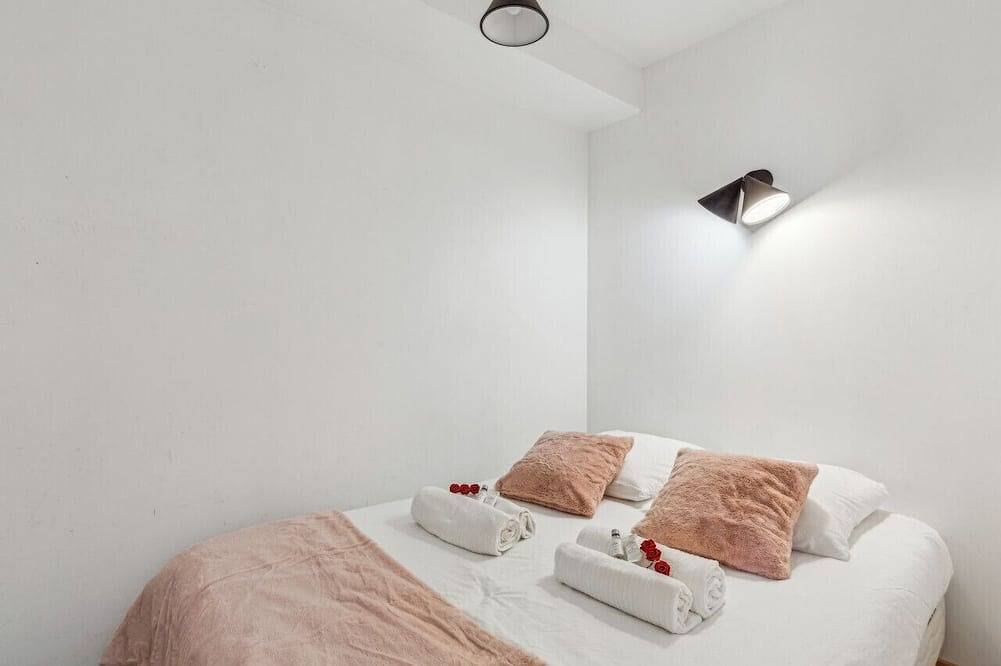 Geheel appartement, Lavie Maison Cozy 3Br Haven w Parking in Bordeaux, Bordeaux en omgeving