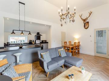 Glamping for 4 People in Highlands, Scotland, Photo 1